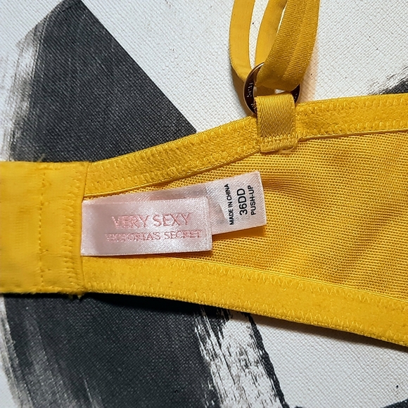 NWOT Victoria's Secret VERY SEXY COLLECTION neon yellow, Push Up Bra 36DD - Picture 2 of 5